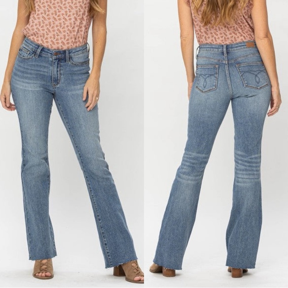 Judy Blue Women’s Midrise Raw Hem Bootcut Jeans Stretch in Medium Wash 3/26